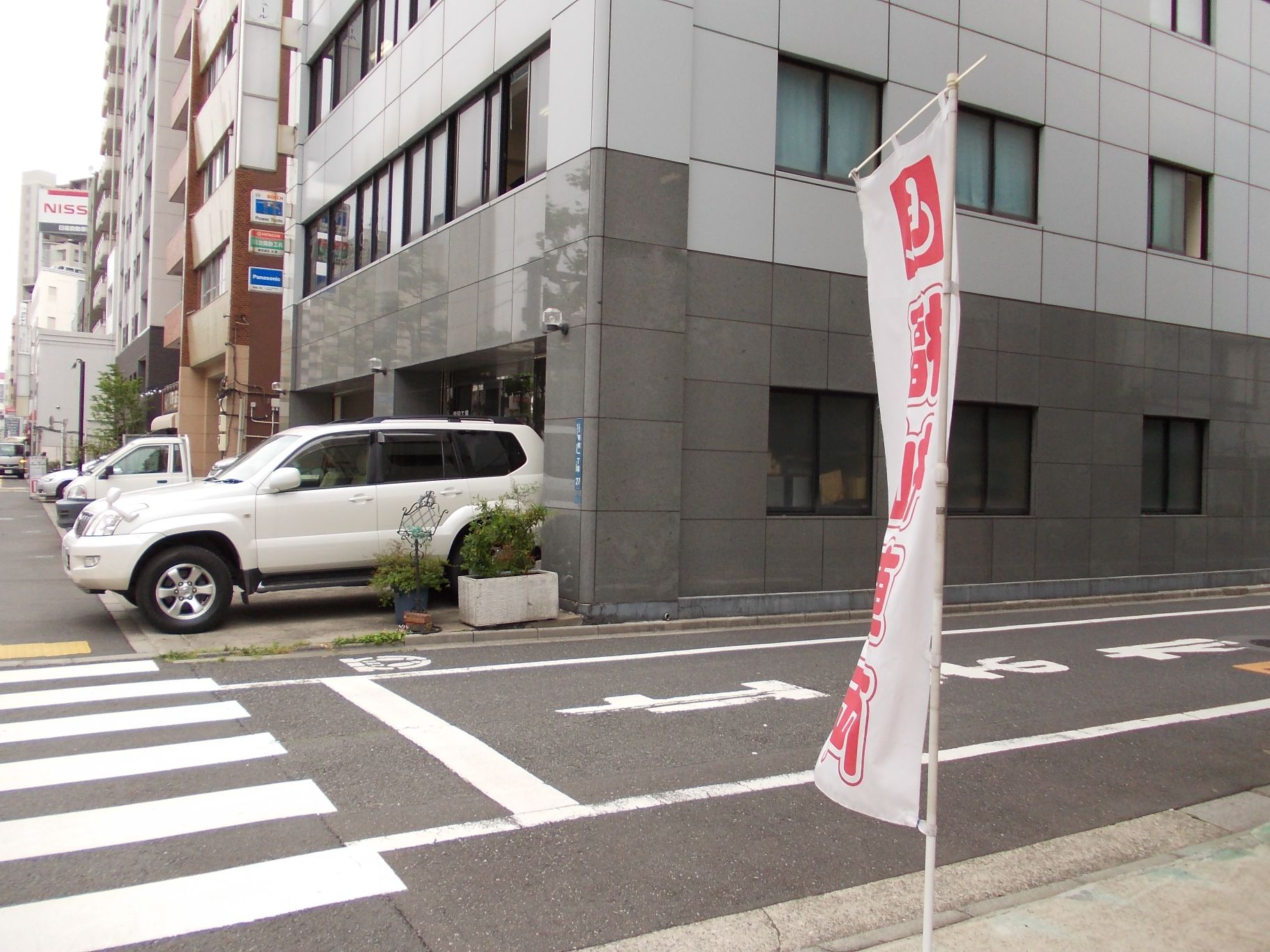 渡邊医院の先を右折
